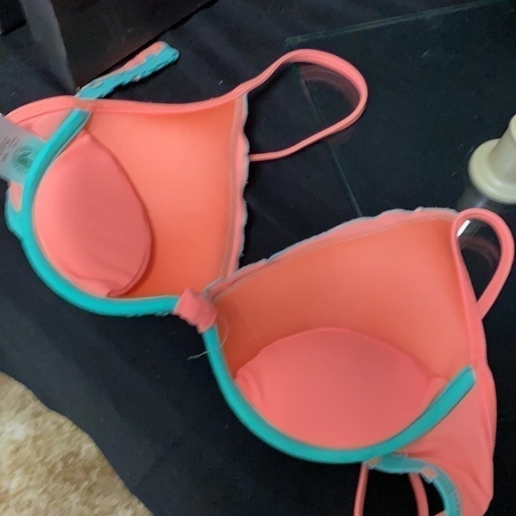 BODY glove Bikini top size Medium - Picture 4 of 8